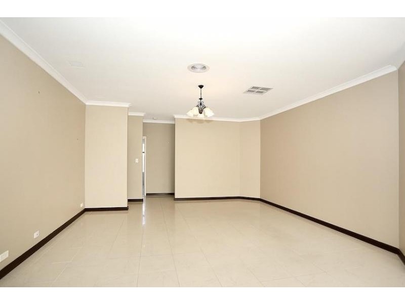 19 Tamar Break, Madora Bay WA 6210