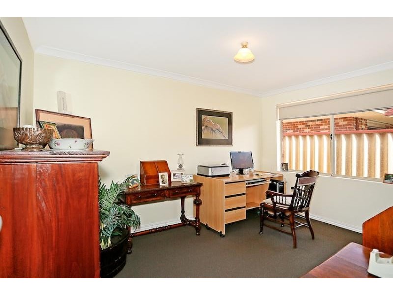 26 Suncrest Meander, Meadow Springs WA 6210