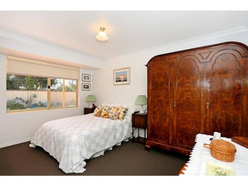 26 Suncrest Meander, Meadow Springs WA 6210