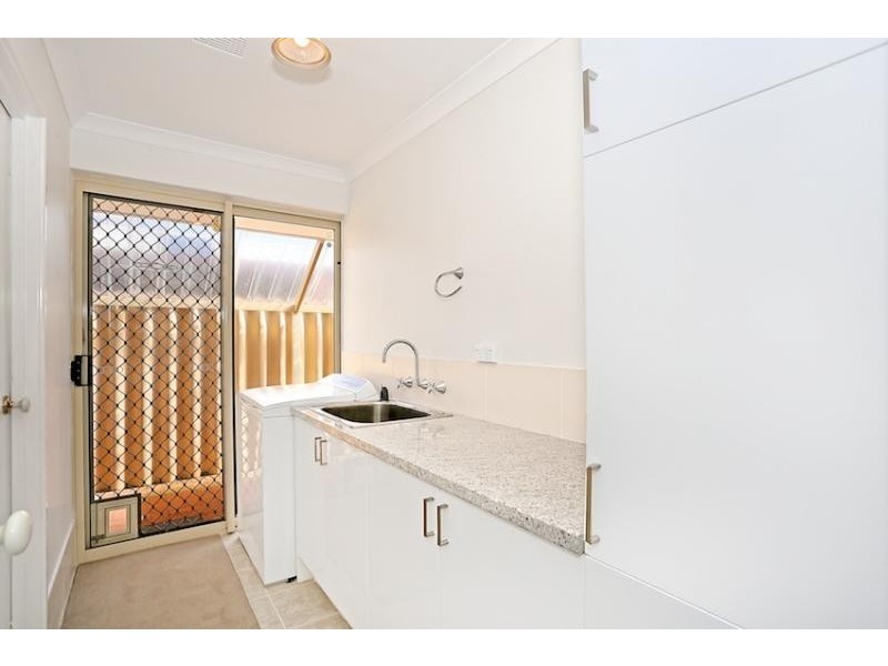 26 Suncrest Meander, Meadow Springs WA 6210