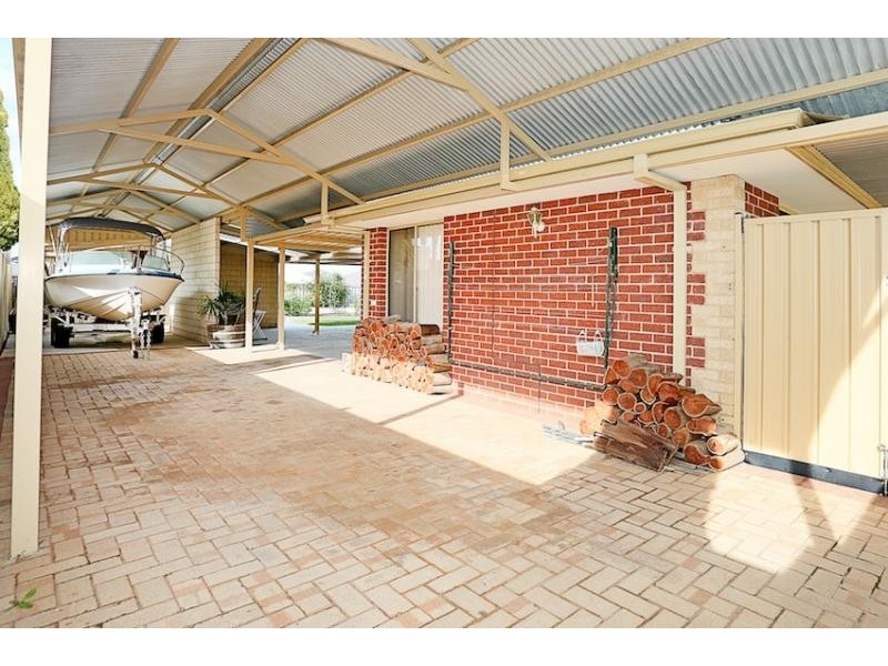 52 Crystaluna Drive, Golden Bay WA 6174