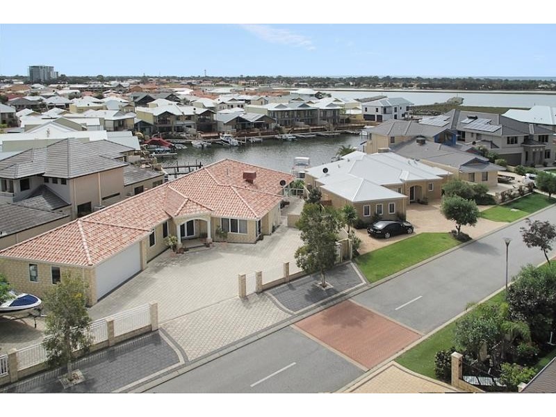 29 Fistina Ramble, Halls Head WA 6210