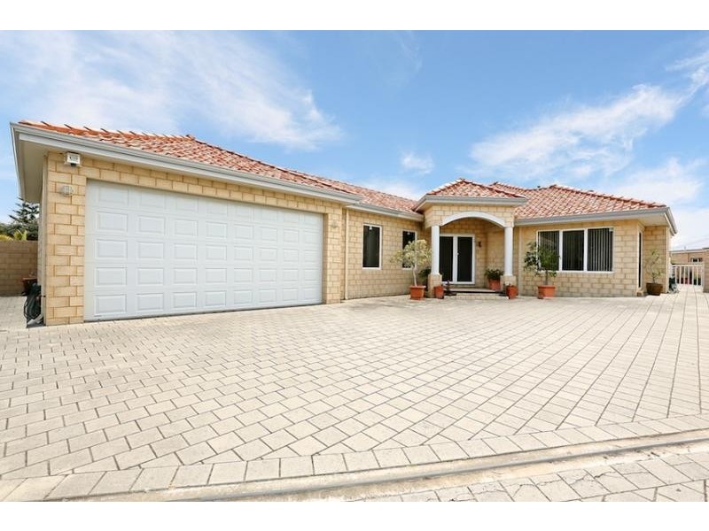 29 Fistina Ramble, Halls Head WA 6210