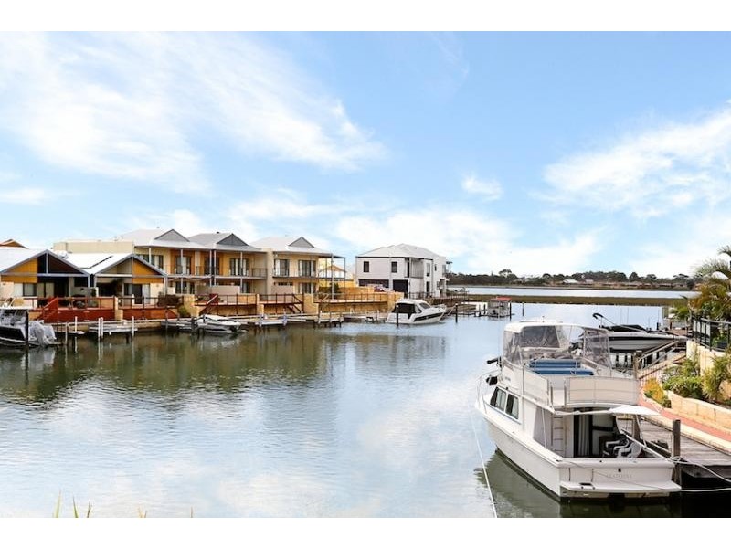 29 Fistina Ramble, Halls Head WA 6210