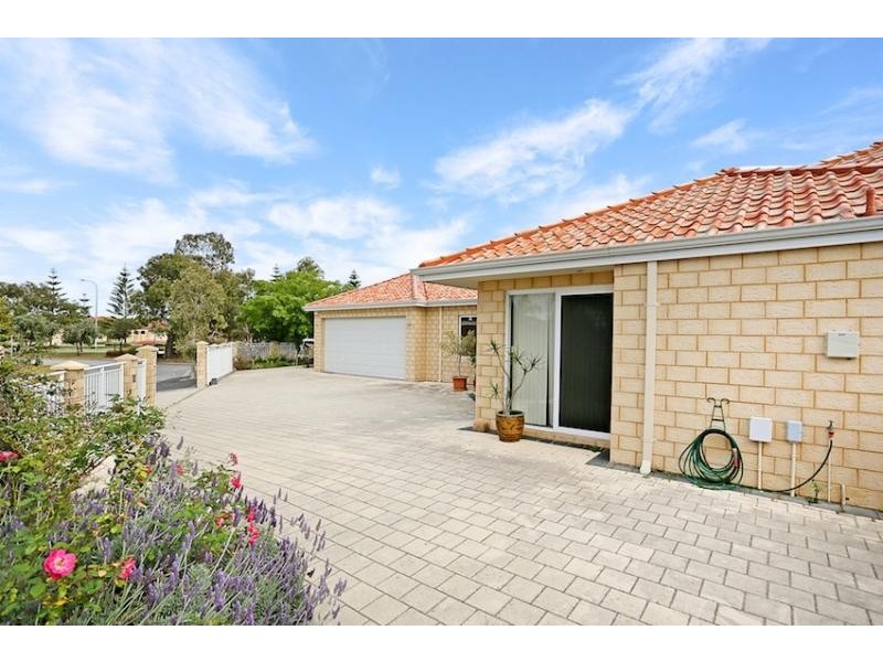 29 Fistina Ramble, Halls Head WA 6210