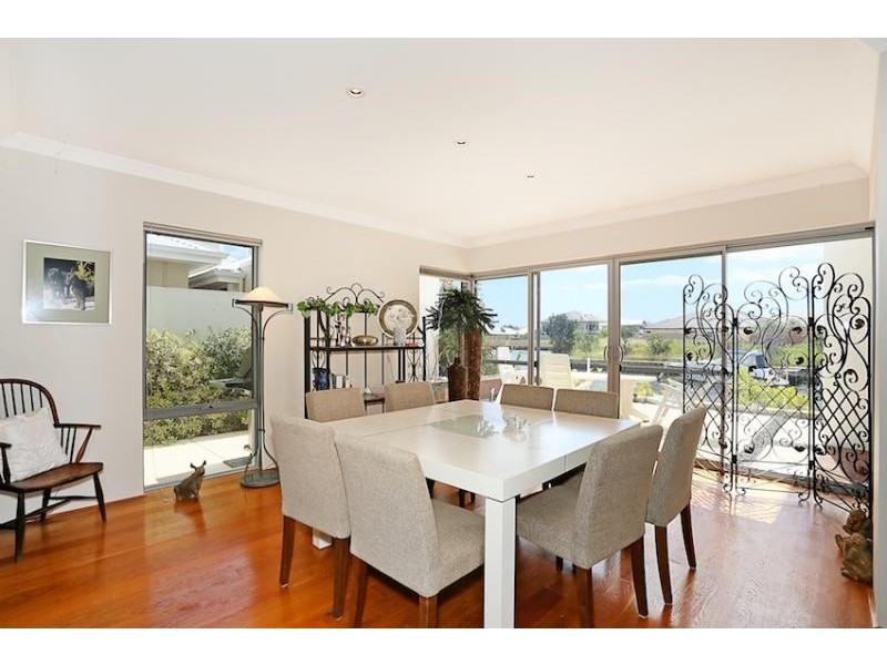 75 Erins Isle, Dudley Park WA 6210