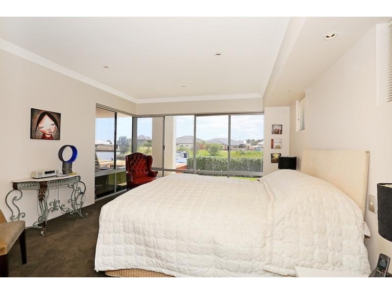 75 Erins Isle, Dudley Park WA 6210