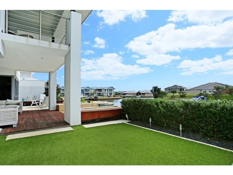 75 Erins Isle, Dudley Park WA 6210