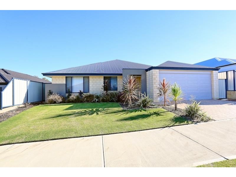 13 Newbridge Street, Meadow Springs WA 6210