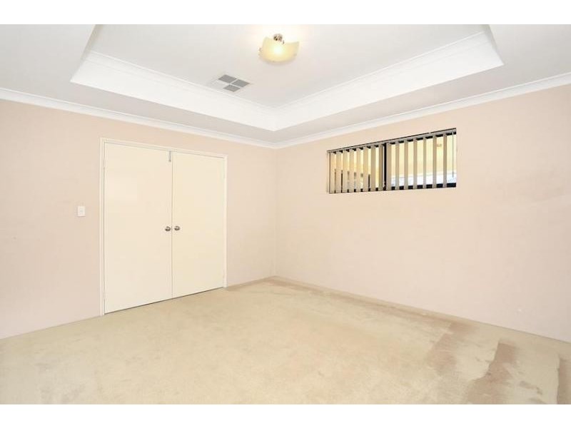 13 Newbridge Street, Meadow Springs WA 6210