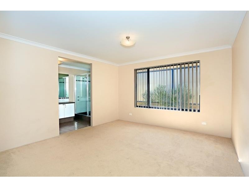 13 Newbridge Street, Meadow Springs WA 6210