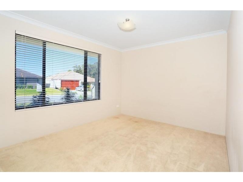 13 Newbridge Street, Meadow Springs WA 6210