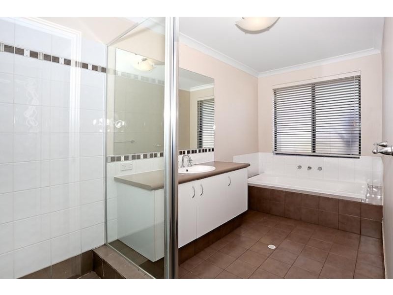 13 Newbridge Street, Meadow Springs WA 6210