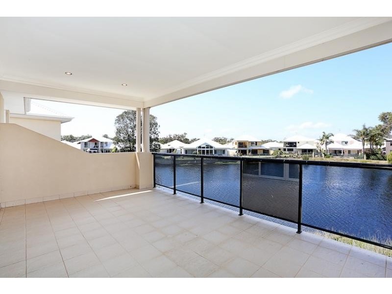 8A Sirrocco Drive, Erskine WA 6210