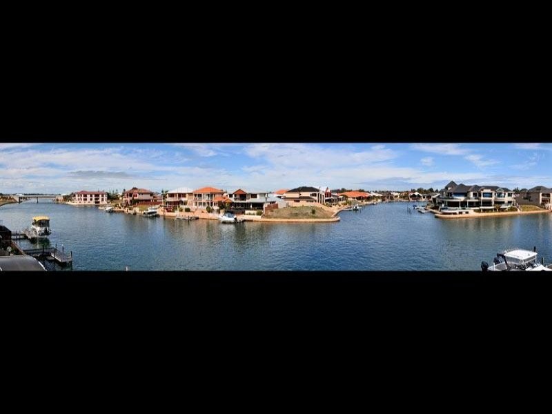 23 Finistere Island Retreat, Halls Head WA 6210