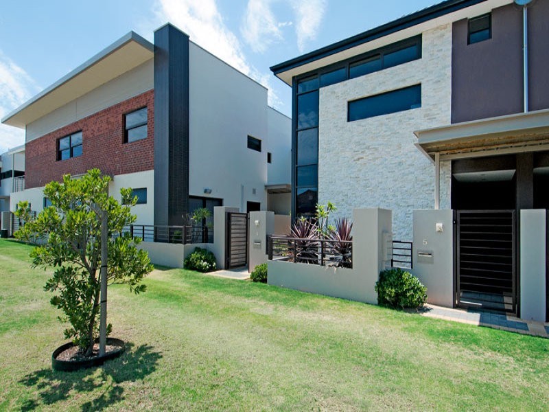 5/24 Oversby Street, Halls Head WA 6210
