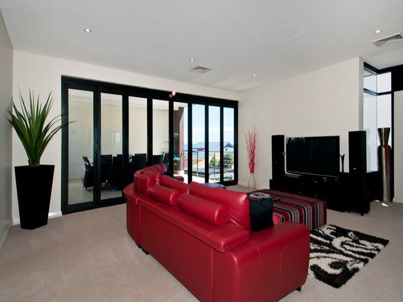 5/24 Oversby Street, Halls Head WA 6210