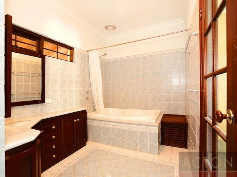 6 White Hill Road, Bouvard WA 6211