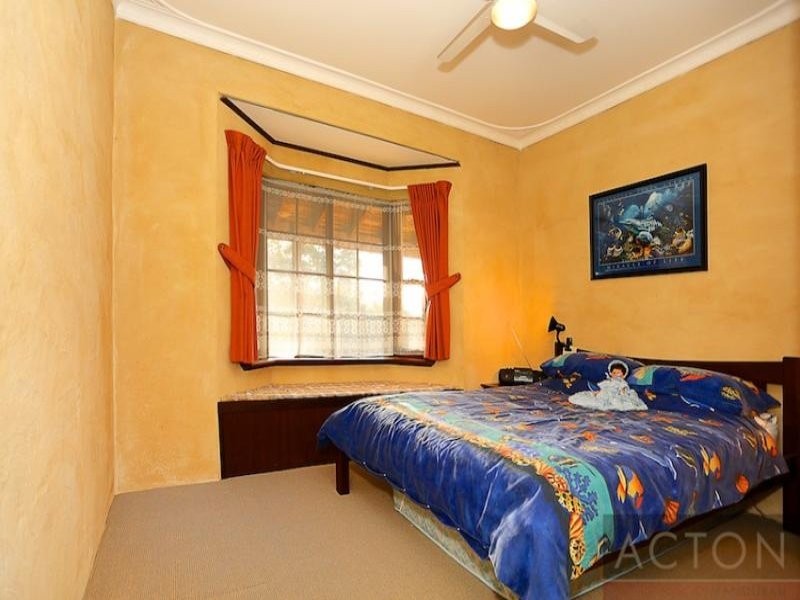 6 White Hill Road, Bouvard WA 6211