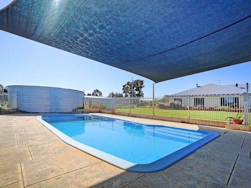 507 Dunkerton Rd, Barragup WA 6209