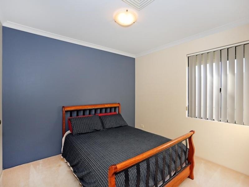 25 Captain Court, Mandurah WA 6210