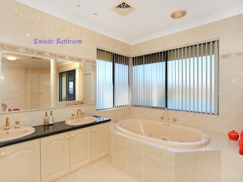 25 Captain Court, Mandurah WA 6210