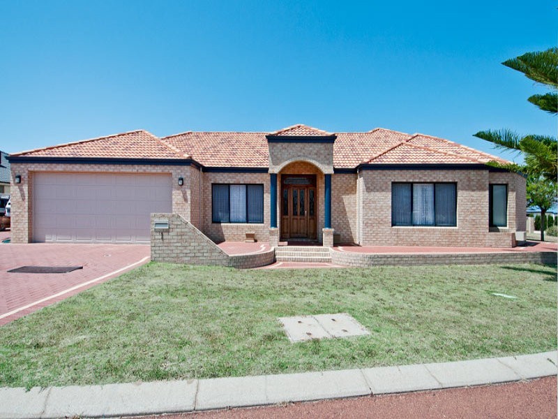 1 Batavia Avenue, Wannanup WA 6210
