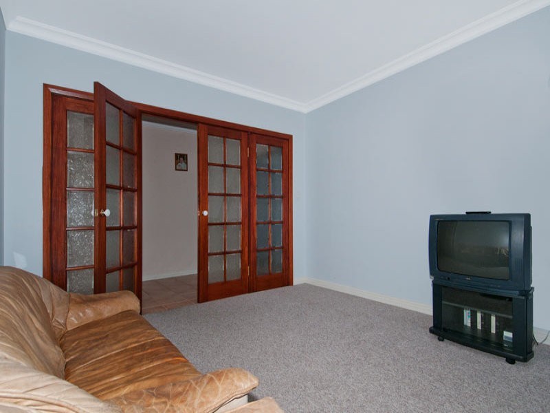 1 Batavia Avenue, Wannanup WA 6210