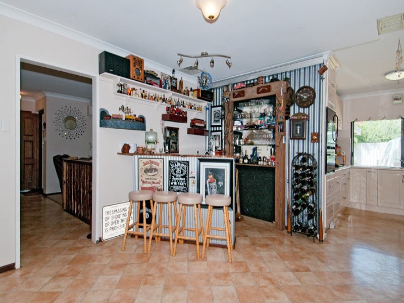 23 Elmore Way, Dudley Park WA 6210