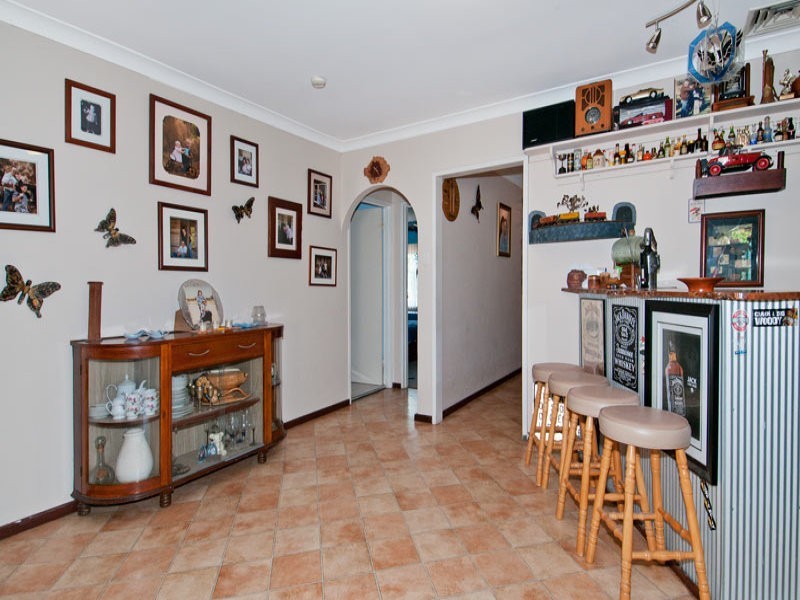 23 Elmore Way, Dudley Park WA 6210