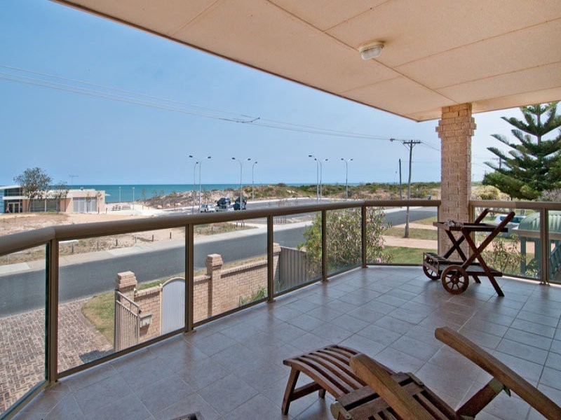 33 Orestes Street, San Remo WA 6210