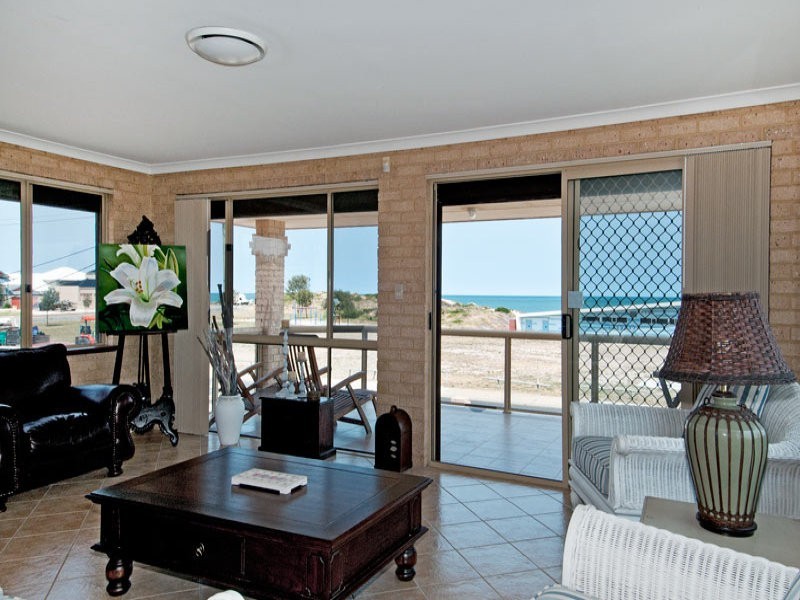 33 Orestes Street, San Remo WA 6210