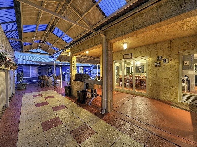 21 Clytie Road, Silver Sands WA 6210