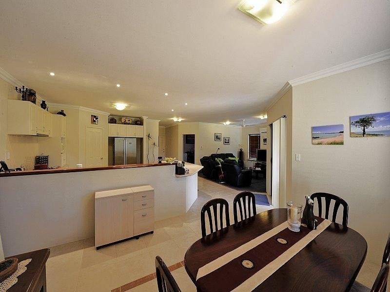 5 Emma Way, Coodanup WA 6210