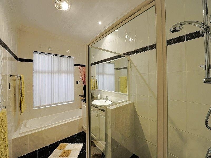 5 Emma Way, Coodanup WA 6210