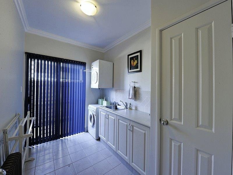 5 Emma Way, Coodanup WA 6210