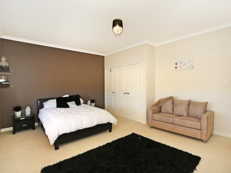 113 Serene Place, Barragup WA 6209