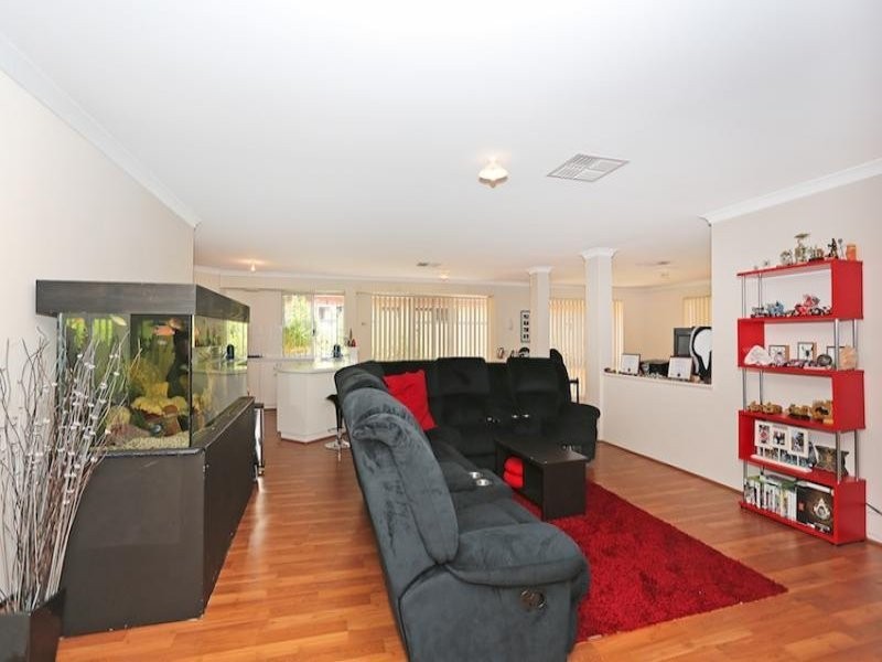 96 Meadow Springs Drive, Meadow Springs WA 6210