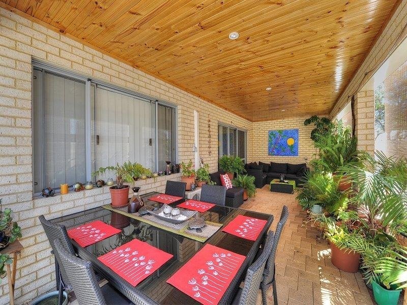 60 Silverton Crescent, Erskine WA 6210