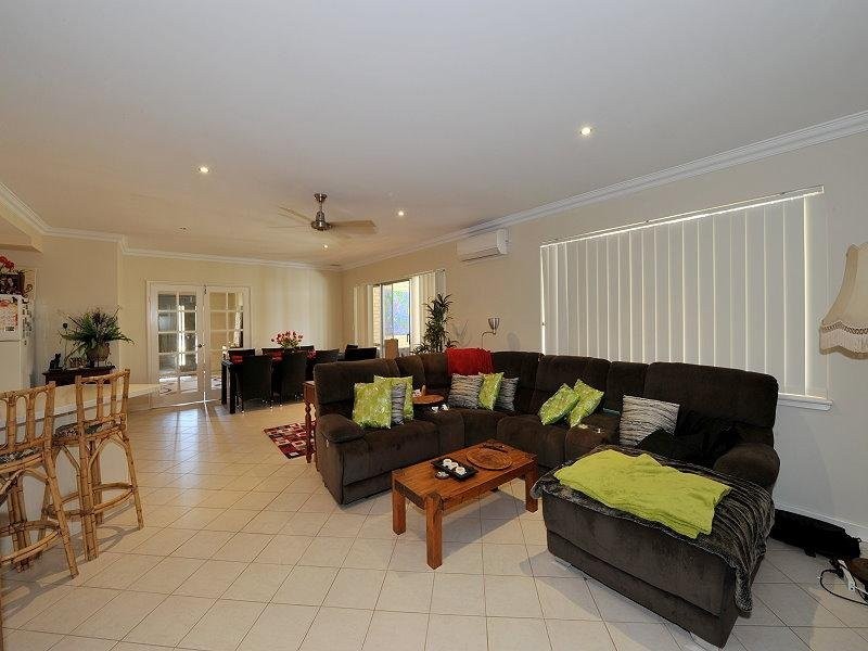 60 Silverton Crescent, Erskine WA 6210