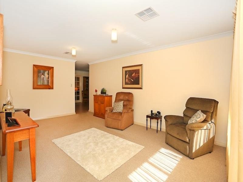 7 Fireglow Vista, Erskine WA 6210