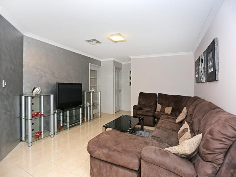 38 Tranquil Retreat, Barragup WA 6209