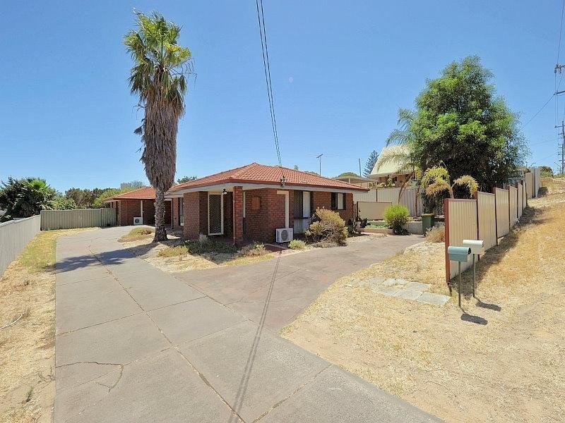 2/139 Mclarty Road, Halls Head WA 6210