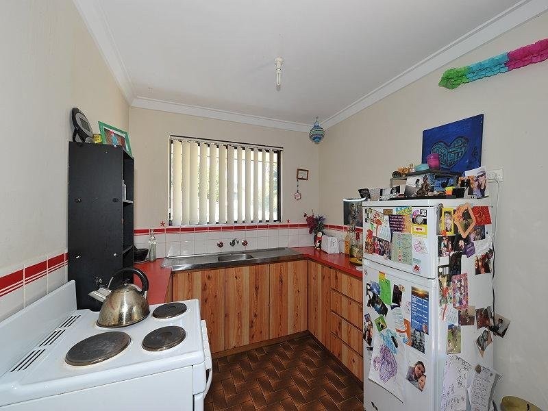 2/139 Mclarty Road, Halls Head WA 6210