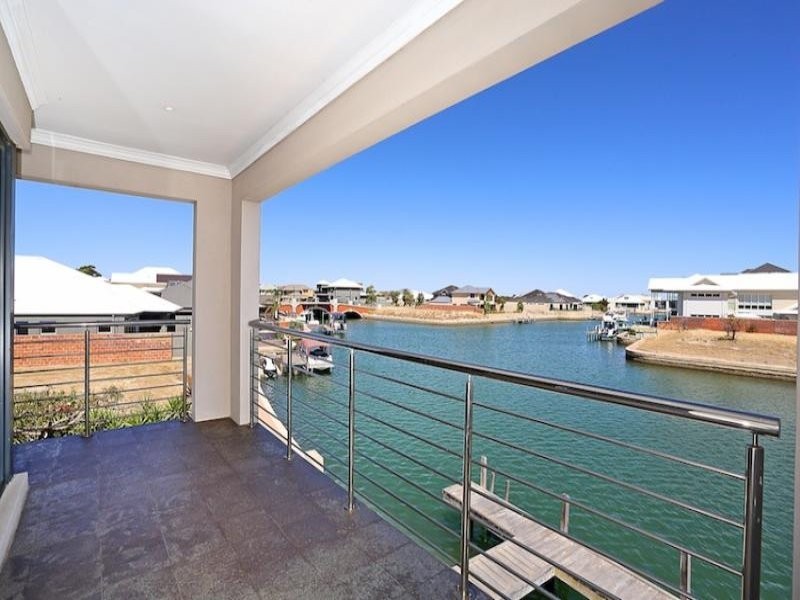 21 Waterlily Drive, Dudley Park WA 6210