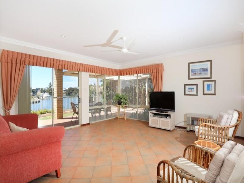 5 Reverie Mews, Halls Head WA 6210