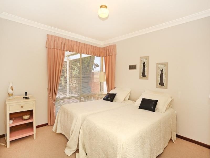 5 Reverie Mews, Halls Head WA 6210