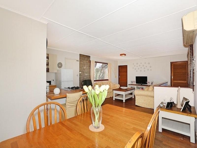 36 Leighton Road East, Halls Head WA 6210