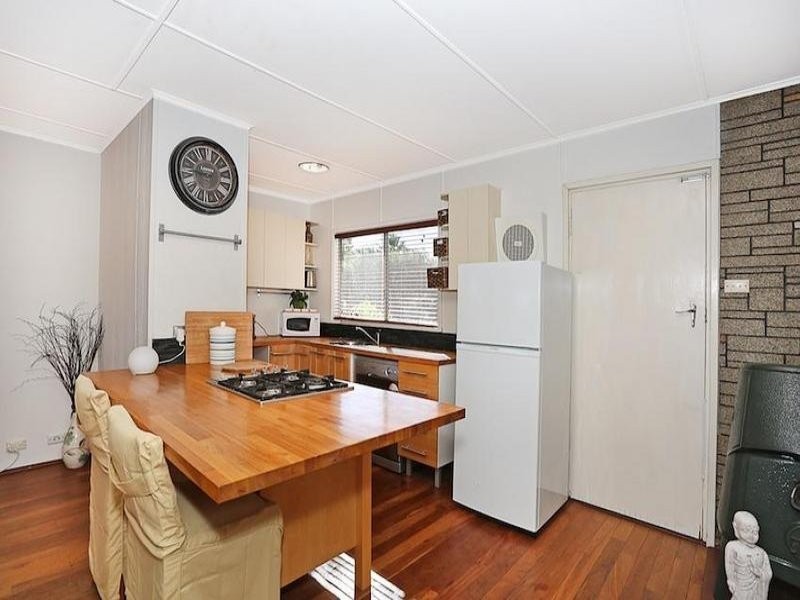 36 Leighton Road East, Halls Head WA 6210