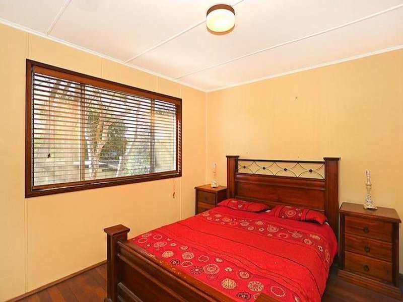 36 Leighton Road East, Halls Head WA 6210
